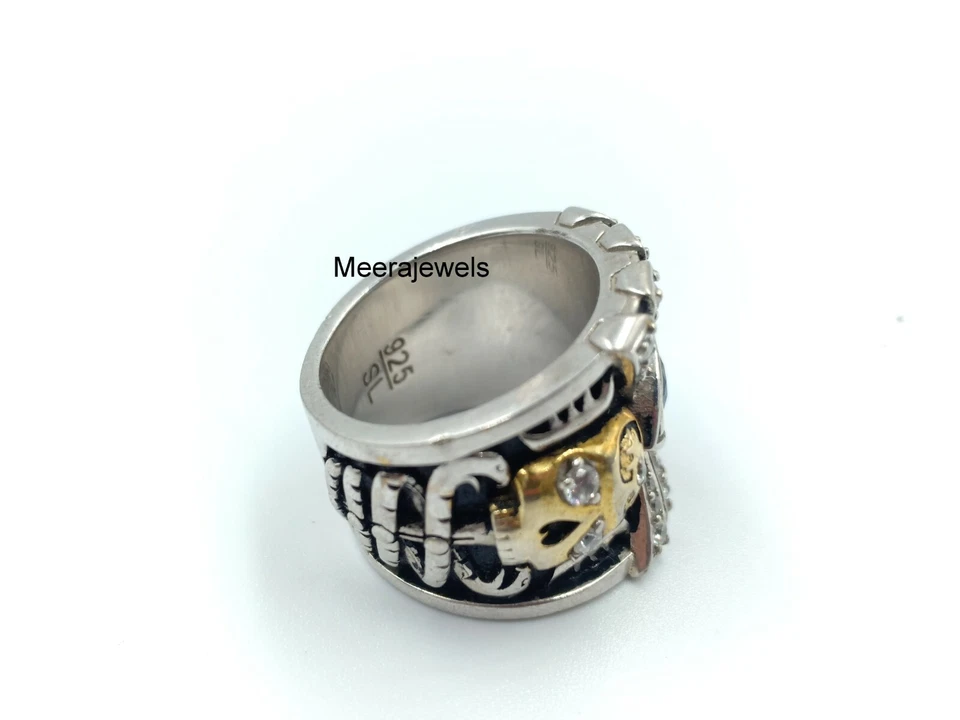 Anillo para hombre estilo vintage ojos hechos a mano en el medio con zafiro redondo de 1,30 quilates Foto 4 de 4