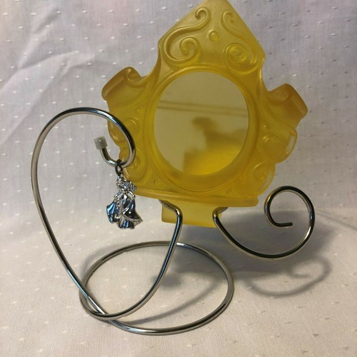 Marco de fotos de pie de la Bella Durmiente de Disney Store con dije - Nuevo - Imagen 1 de 3