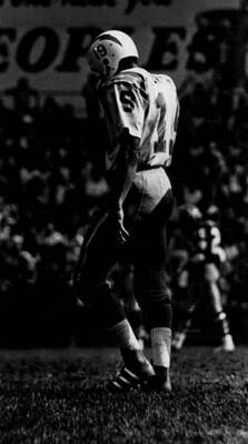 Quarterback Johnny Unitas of the San Diego Chargers circa 1973 in - Old Photo