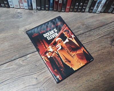   Ocean's Eleven   DVD   (George Clooney, Matt Damon, Brad Pitt, Julia Roberts)