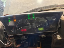 03 - 04 LAND ROVER DISCOVERY INSTRUMENT CLUST...