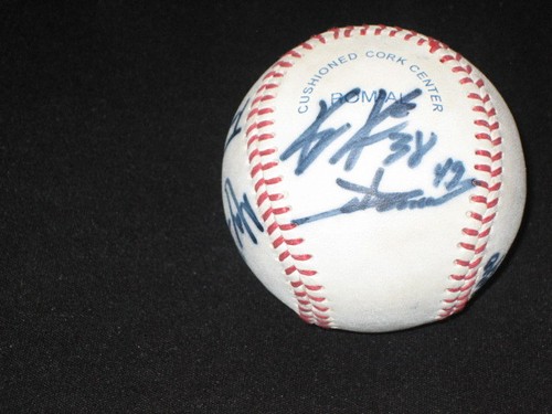 JAMIE MOYER, KYLE KENDRICK, FERNANDO RODNEY +(4) SIGNED AUTOGRAPHED BASEBALL - Picture 7 of 9