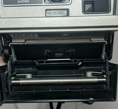 Polaroid 600 Land Camera Sun 600 LMS Untested W/ Strap - Picture 5 of 10