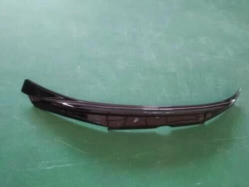 Alerón labial trasero del maletero ABS negro para Lexus LX570 2016-2021 Foto 3 de 4