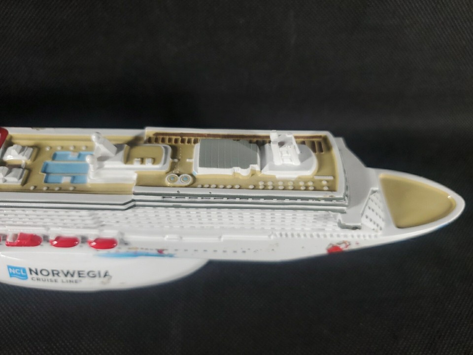 Norwegian Breakaway Resin Model Cruise Ship 13" Great Shape See