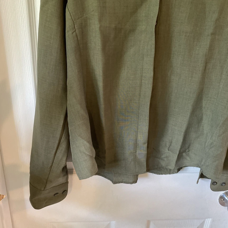 Doc & Amelia By Cintas 女式中号前扣长袖休闲衬衫绿色 — 第 4/4 张图片