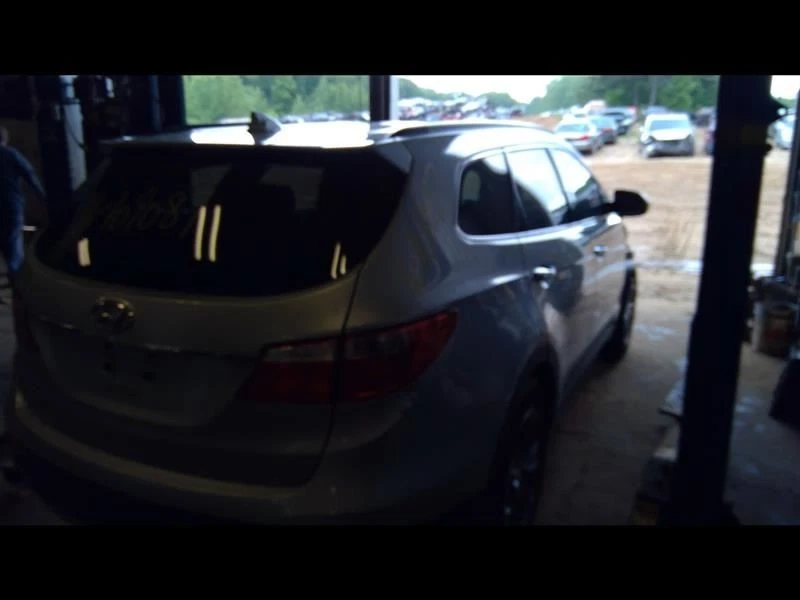 15 16 17 18 Hyundai Santa Fe segunda fila asiento trasero SOLO LARGA DISTANCIA ENTRE EJES Foto 4 de 4