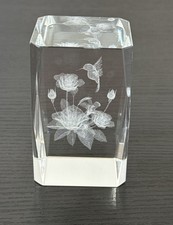Solid Crystal Glass 3D Laser Etched Cube Hummingbird Flowers Paperweight 3&rdquo;h