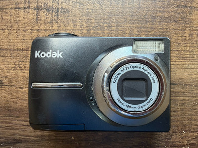 Kodak EasyShare C613 Dark Gray Digital Camera 3X Optical Zoom 6.2MP TESTED