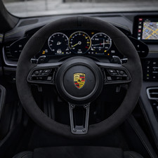 Porsche 911 (992) Rivet Alcantara Volante - ALL BLACK | UNIVERSALE NUOVO