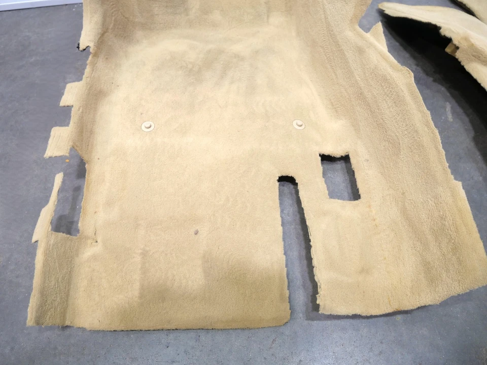 二手前后左主地毯套装 2007 - 2013 梅赛德斯奔驰 S550 原始设备制造商 — 第 4/4 张图片