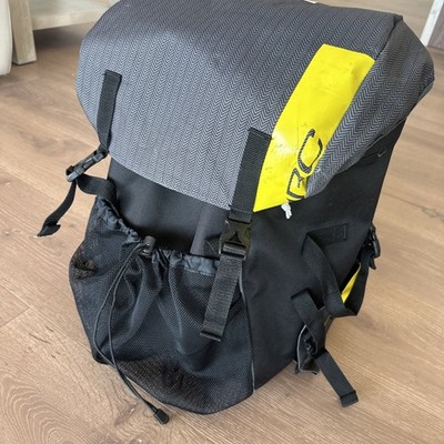 Oakley RC Utility Terrain 25L Backpack Gray Herringbone Yellow Europe