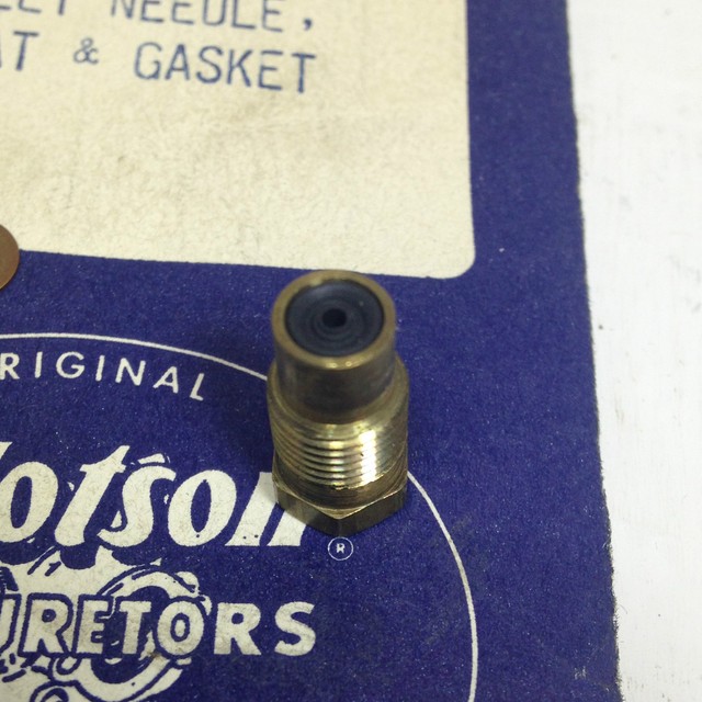 TILLOTSON CARBURETOR INLET NEEDLE SEAT & GASKET OLD STOCK PN 010580 for