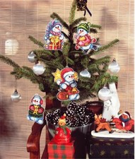 "Christmas Decoration" Counted Cross Stitch kit with plastic canvas 7609