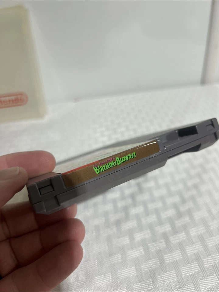 NINTENDO Bugs Bunny’s Birthday Blowout NES VIDEO GAME ONLY W/ OEM CLAMSHELL - Image 3 of 4