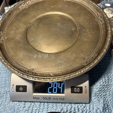 Wallace Sterling Silver Plates # 4275-9. 284g - 10 inches by 1/2 deep 