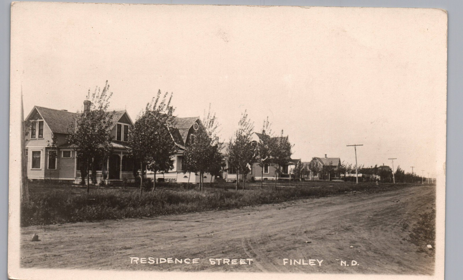 FINLEY NORTH DAKOTA RESIDENCE STREET c1910 real photo postcard rppc nd