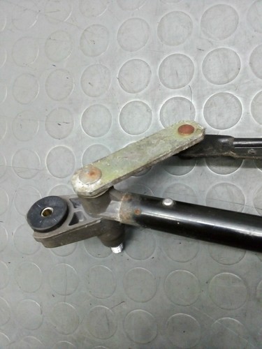 HYUNDAI SANTA FE 00-06 9811026100 FRONT WIPER MOTOR - Picture 3 of 6