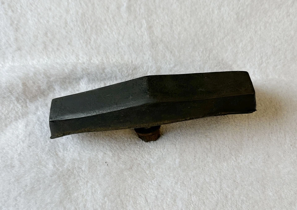 Protector de parachoques trasero Plymouth Barracuda Valiant 1966 sello de goma Fórmula S Foto 2 de 4