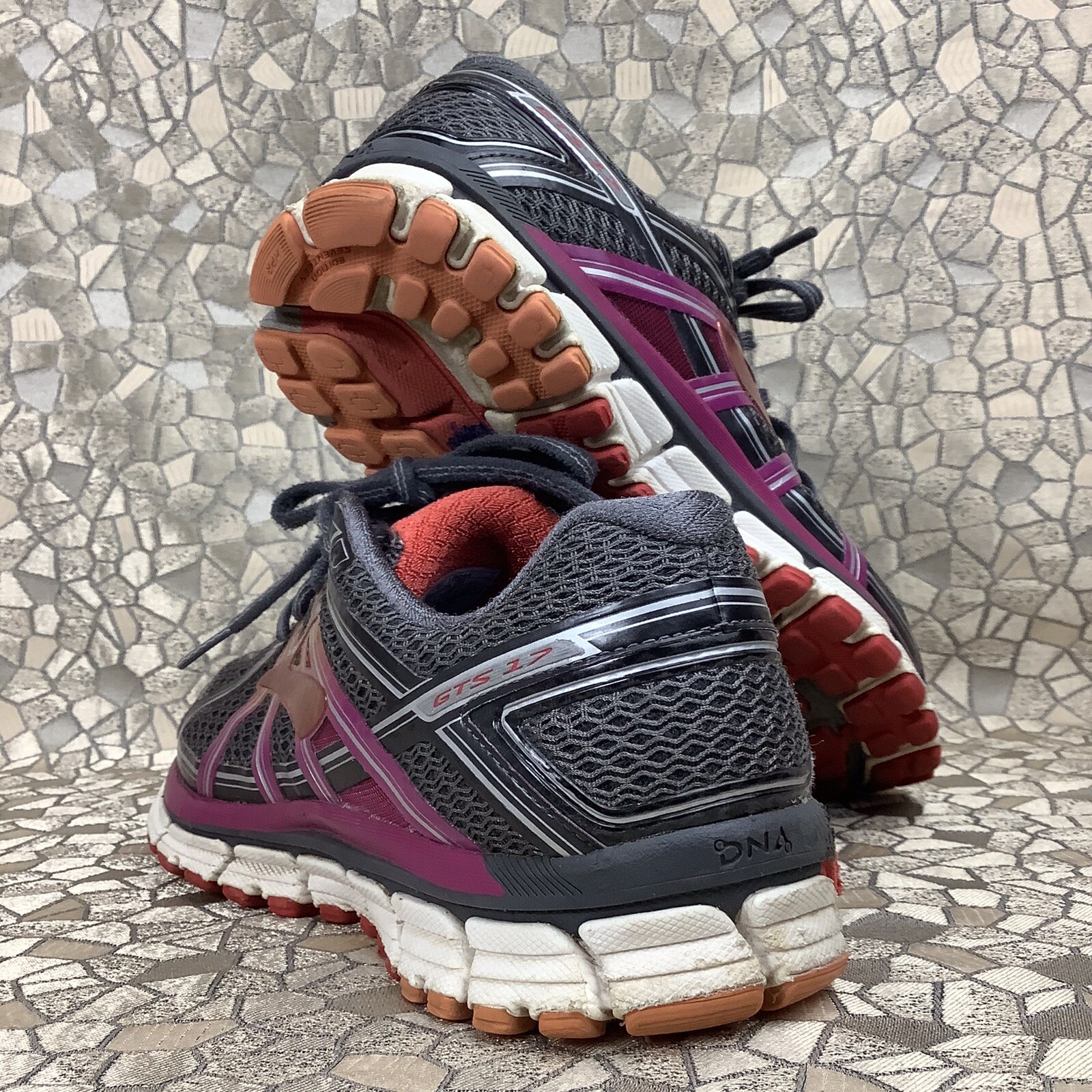 brooks gts 17 womens