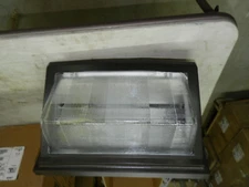 NEW  LUMARK COOPER LIGHTING MHWL-175MT METAL HALIDE FLOODLIGHT