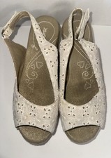 MUDD WHITE WOVEN PLATFORM SANDALS MAVEN WOMEN'S SZ 9.5 M HOOK LOOP BACK