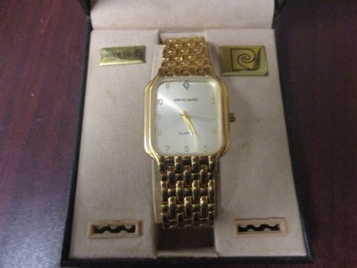 Vintage Pierre Cardin Womens Gold Wrist Watch LPC Y-481 Japan