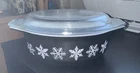 Vintage Pyrex Black Snowflake Oval Casserole 043 - 1-1/2 Quart with Lid