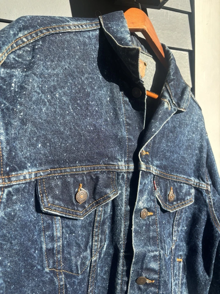 Chaqueta vaquera Levi’s Galactic Wash 70507 0229 talla S, 22x23 lavado oscuro Foto 3 de 4