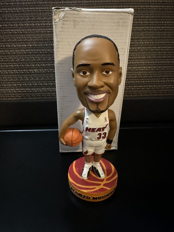 2002 Alonzo Mourning Bobblehead Stadium Giveaway Miami Heat Nike NIB NBA SGA