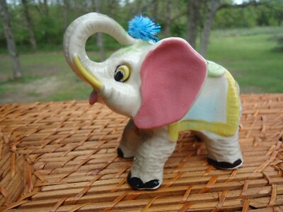 VTG Trunk Up Elephant Flower Frog? Green Blanket Blue Pom Pom Japan 3.75''