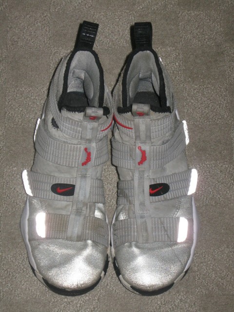 lebron soldier 11 silver