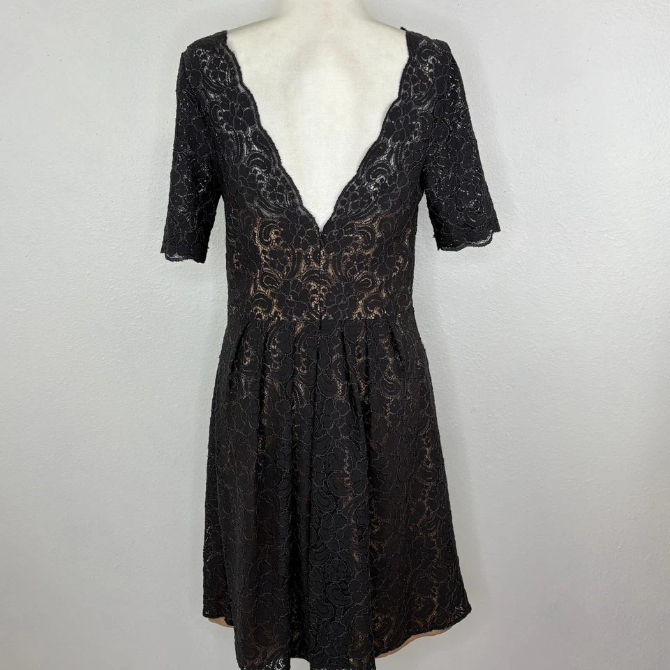 Vestido Watters & Watters De Colección NUEVO Talla 12 Funciona Pequeño Encaje Gris $325 Foto 3 de 4