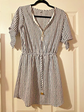 SALE - J for Justify White & Black Pinstripe Tie Sleeve Tunic - Small
