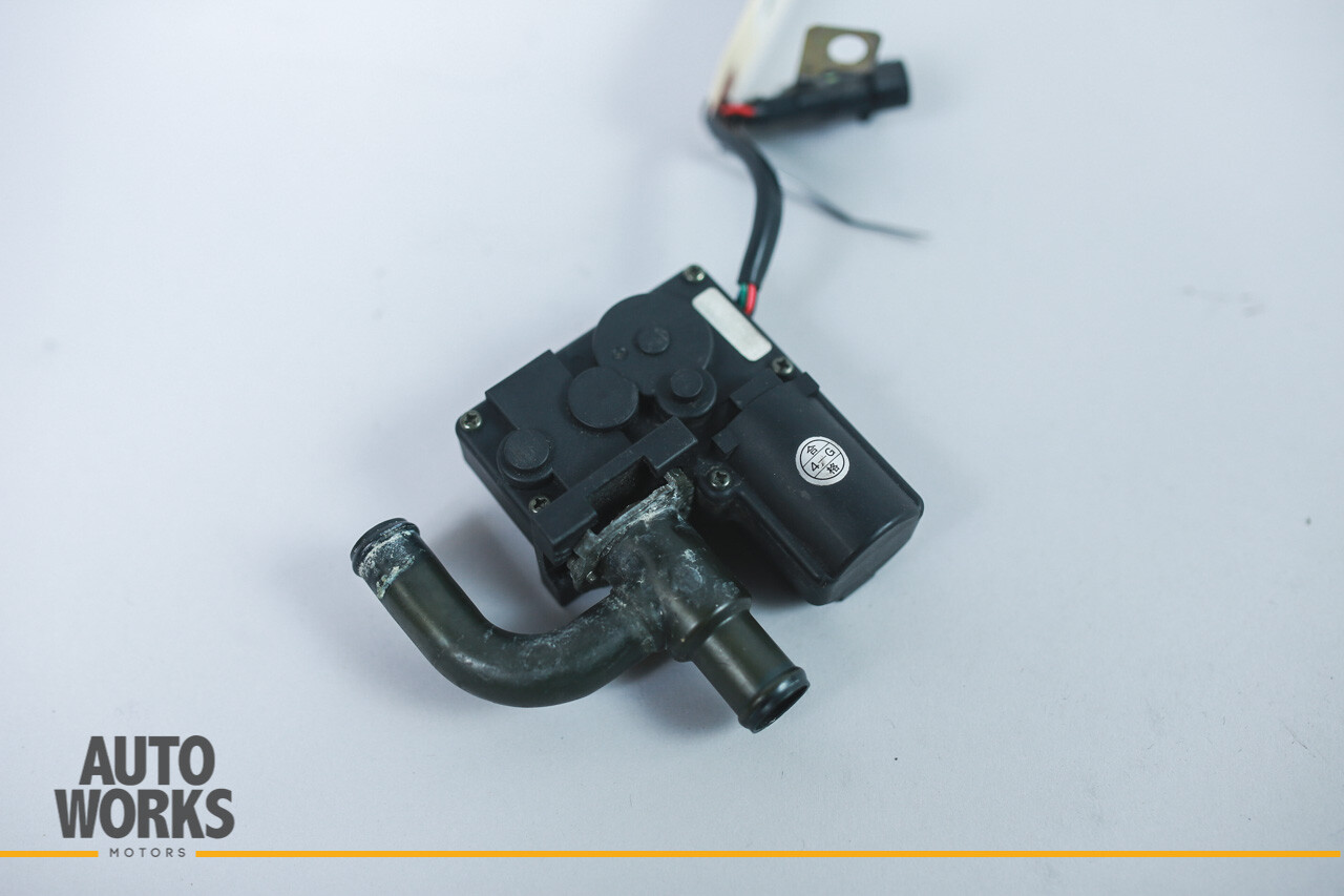 04-08 Maserati Quattroporte M139 Right Passenger Cylinder Bank TGK Valve OEM