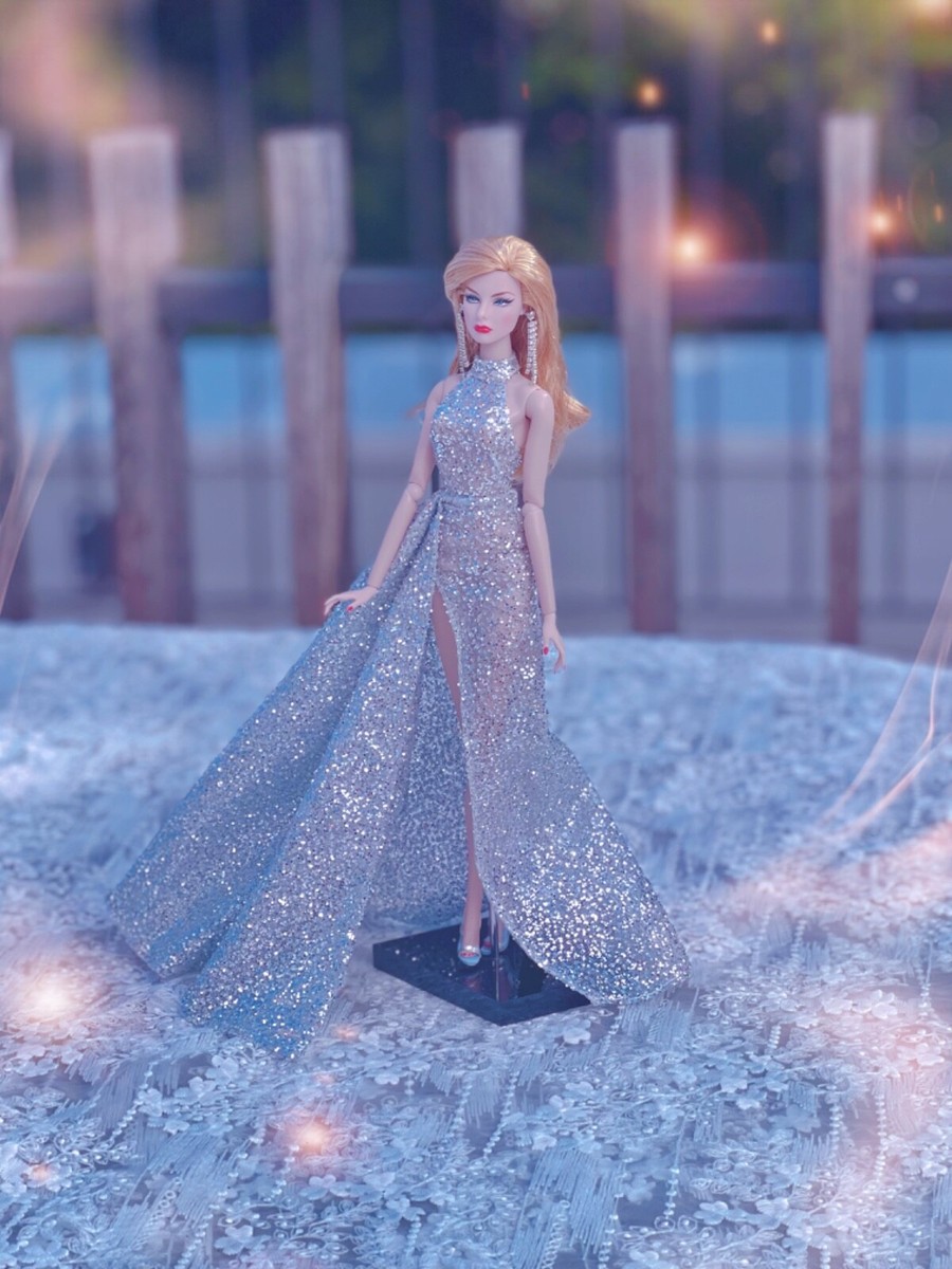 Agnes von Weiss Feminine Perspective, Fashion Royalty, Integrity 