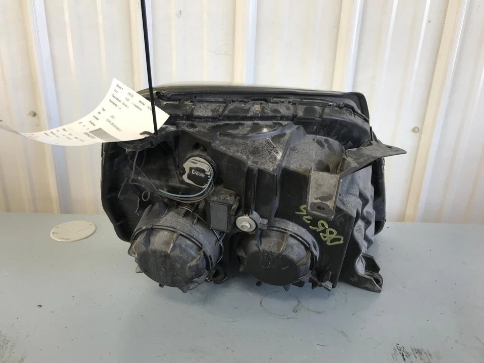 Conjunto de farol esquerdo usado serve: 2015 GMC Terrain Denali Left Grau A - Imagem 3 de 4