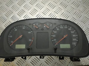 VW GOLF IV 1J1 Kombiinstrument 1J0920802E 1.90 Diesel 66kw 2000 11435636