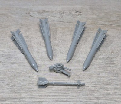 EDUARD MODELS 1/48 Aircraft- AIM54C Phoenix Pilot Missles 