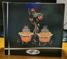 NEW DWK Limited Edition Sunflower/Ladybug Salt And Pepper Shaker Set (2010)