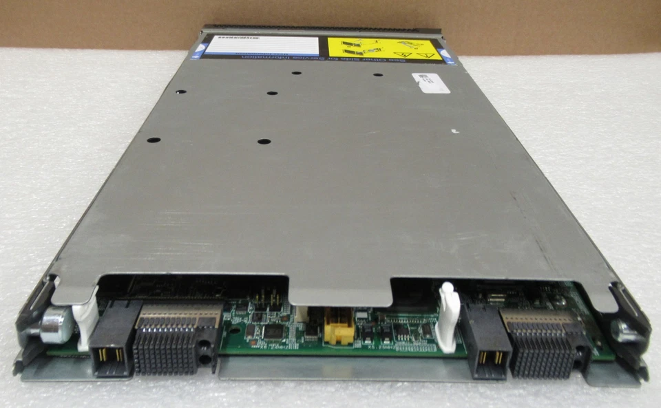 IBM HS12 Blade Server 8028-Z3V 1x Xeon Quad-Core X3323 2.5GHz 4GB Ram  - Image 4 of 4