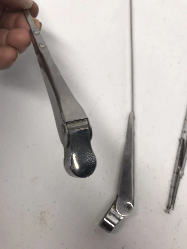 Oldsmobile 98 Ninety Eight 1954 4 puertas brazos limpiaparabrisas delanteros par OEM Foto 4 de 4