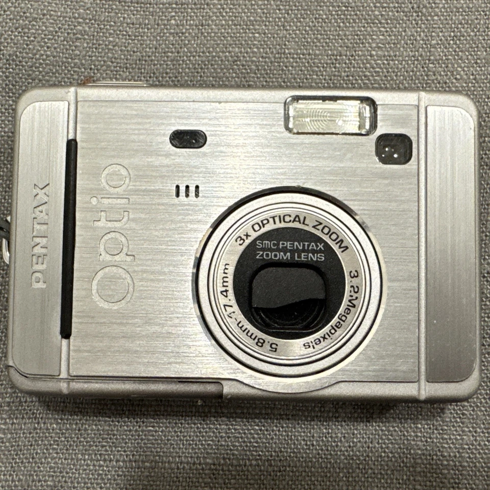 PENTAX OPTIO S30 3.2 MP DIGITAL CAMERA (FOR PARTS) - Image 3 of 4
