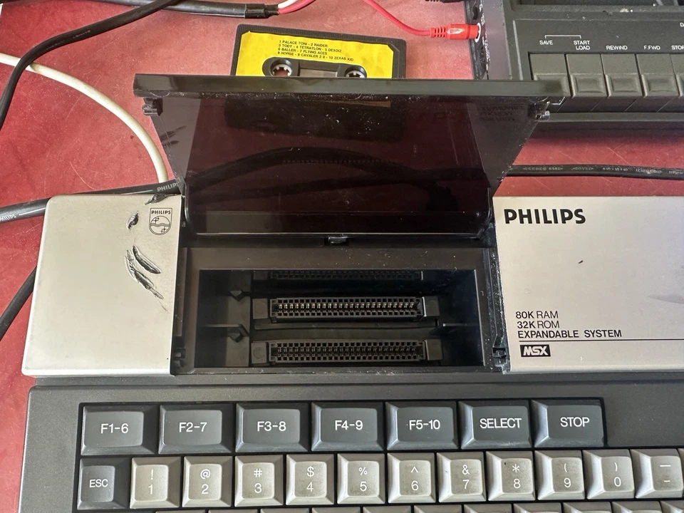PHILIPS MSX VG-8020 / 40 Computer Console Retro PC + Data Recorder NMS 1520/00 - Immagine 3 di 4
