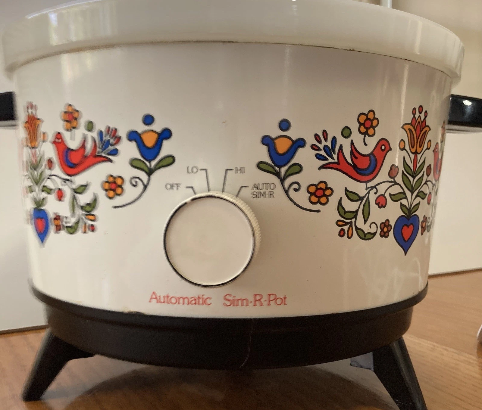 Vintage “Festive Friendship” Sim-R-Pot Automatic Crockpot Working Clean 4.5 qt