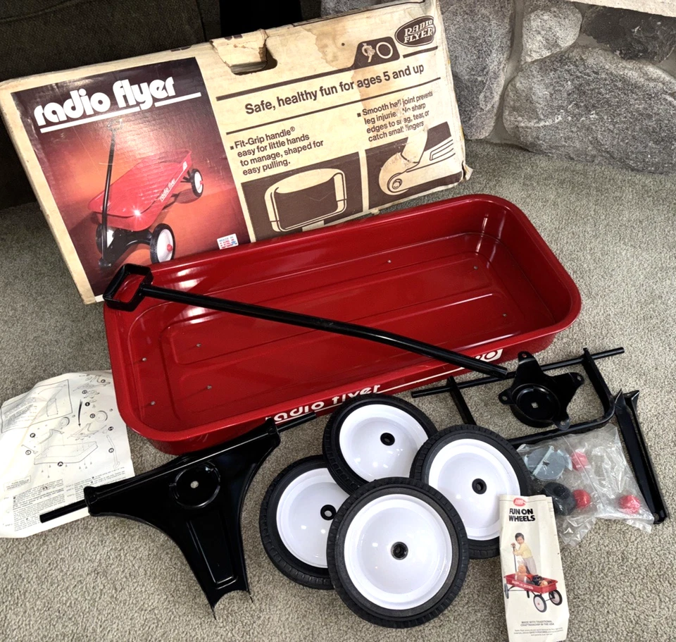 Radio Flyer 1987 NUEVO Vintage Modelo 90 Vagón Rojo Metal Hecho en EE. UU. COMPLETO NUEVO Foto 2 de 4
