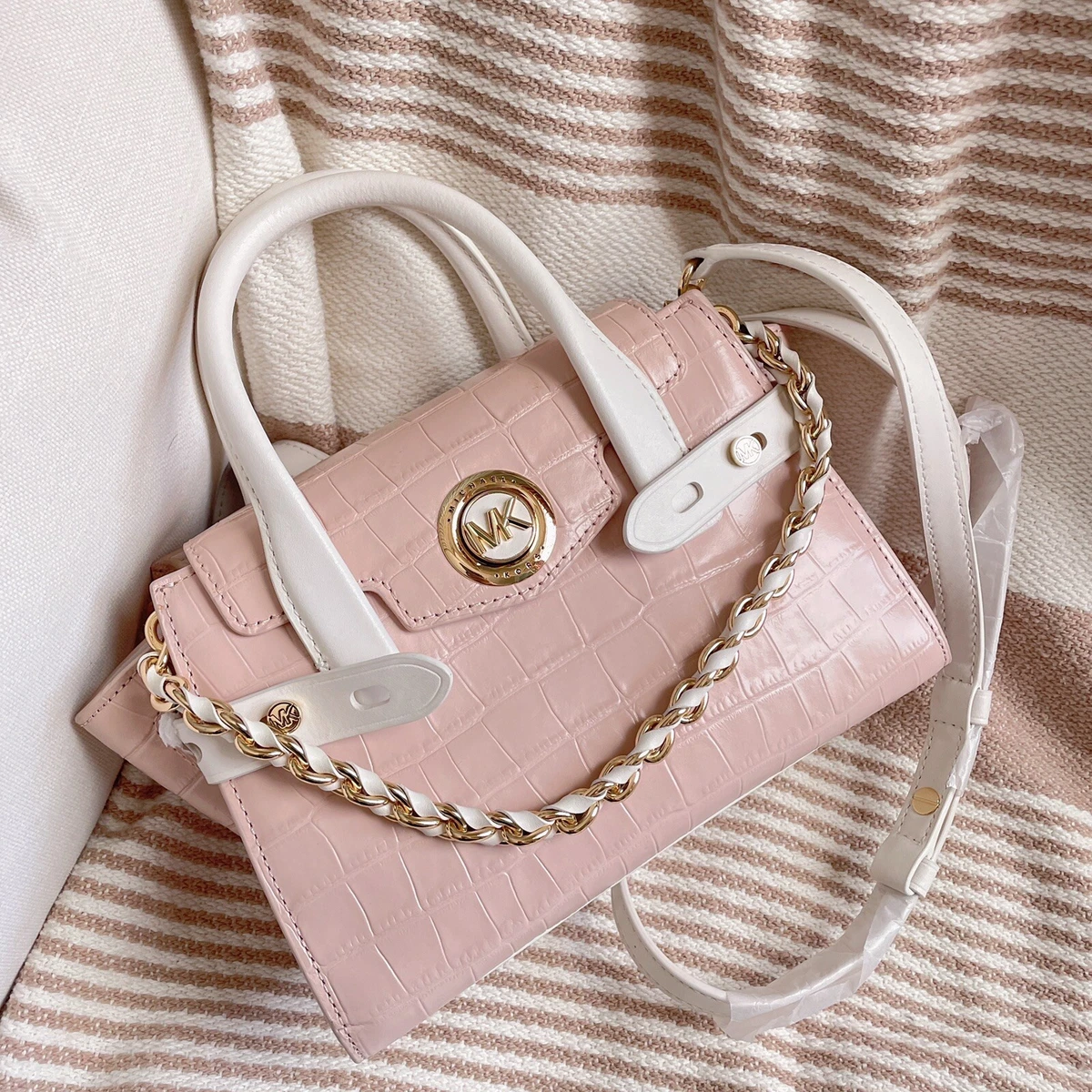 MICHAEL Michael Kors Carmen Leather Shoulder Bag in Pink