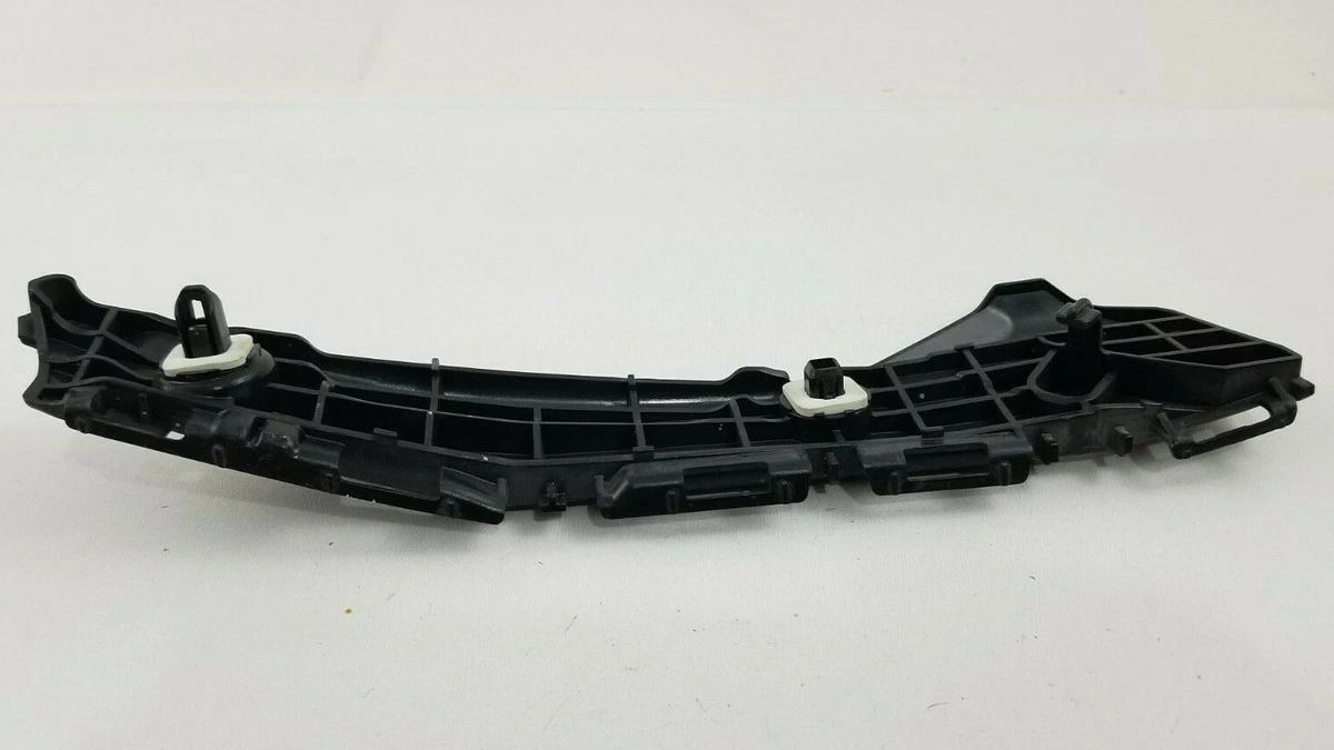 Toyota 52575-0D272. Rear Right side Bumper Retainer for 2015-17 