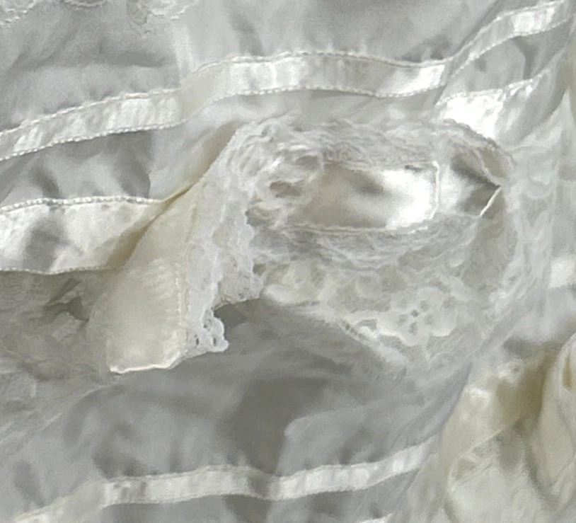 Country Elegance Wedding Dress 70s Victorian Sz 10 Layers Vintage - Image 3 of 4