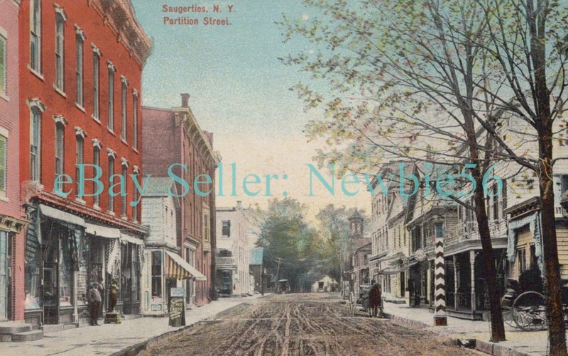 Saugerties NY - STORE FRONTS ON PARTITION STREET - Postcard